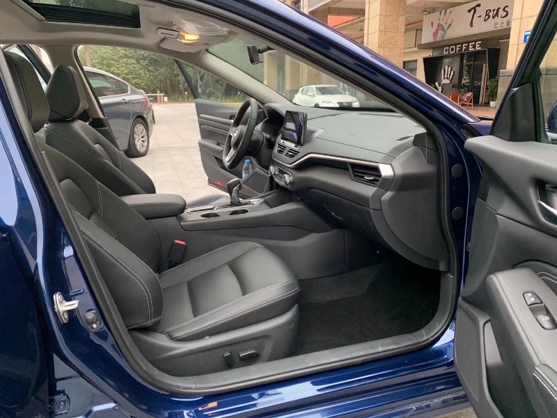 佛山20年日产天籁5