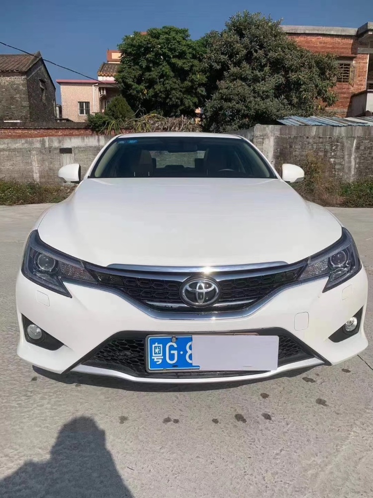 佛山17年丰田锐志6