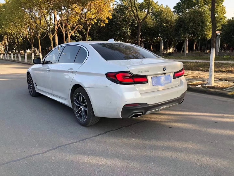 武汉20年宝马5系3