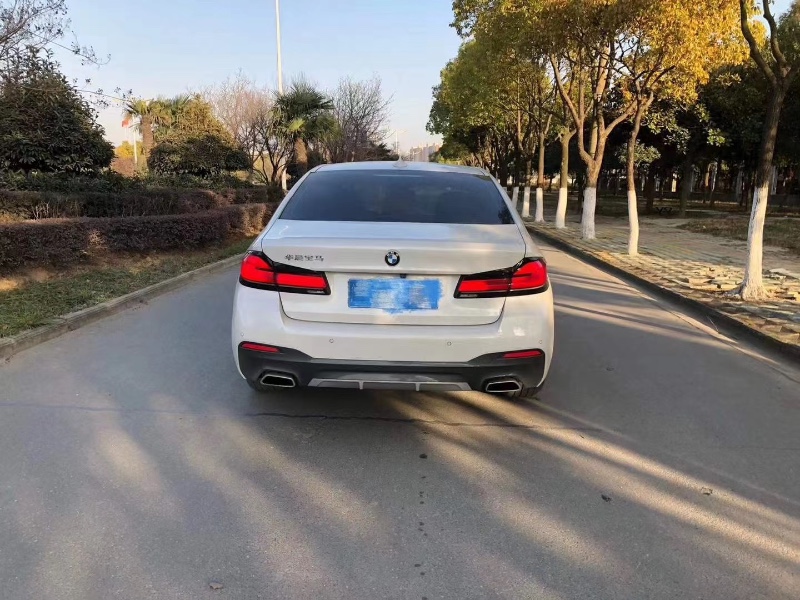 武汉20年宝马5系4