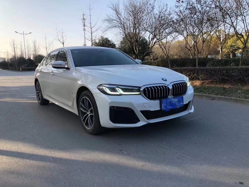 武汉20年宝马5系8