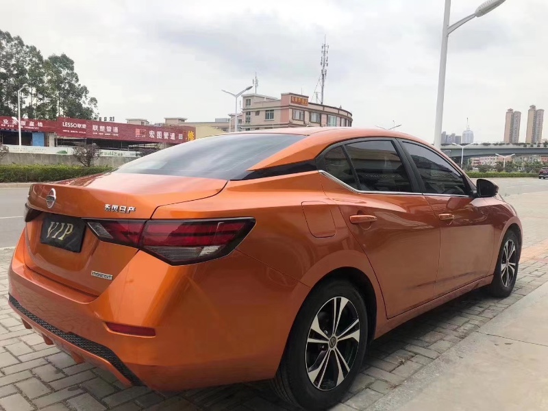 广州20年日产轩逸5