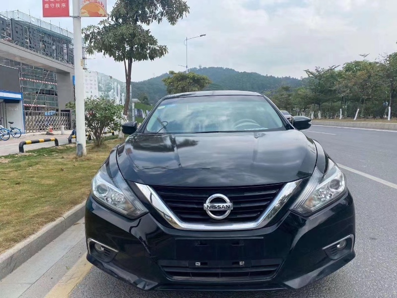 广州18年日产天籁1