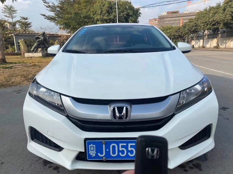 广州17年本田锋范8