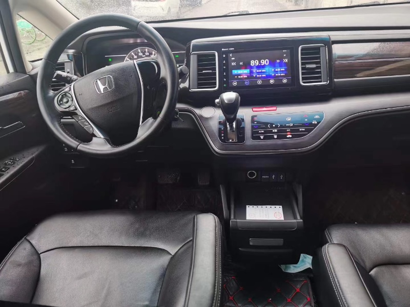 青岛16年本田艾力绅6