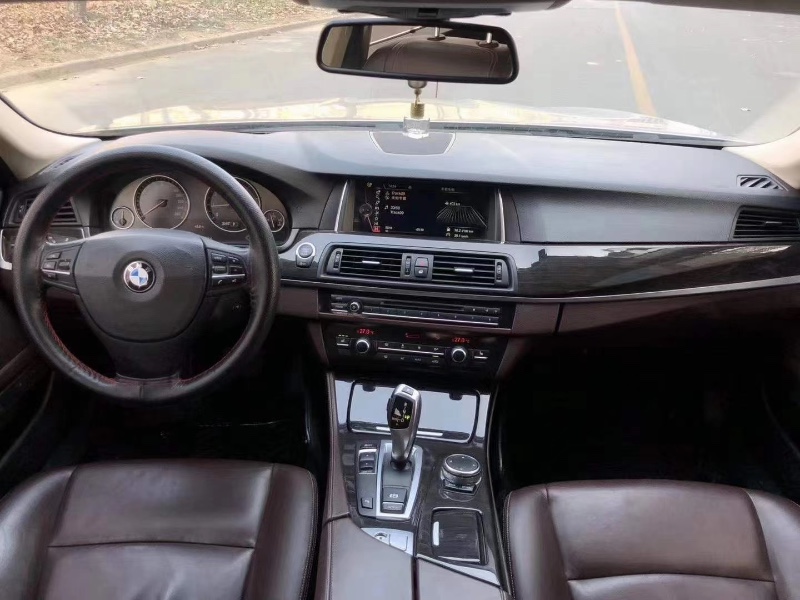 青岛16年宝马5系4