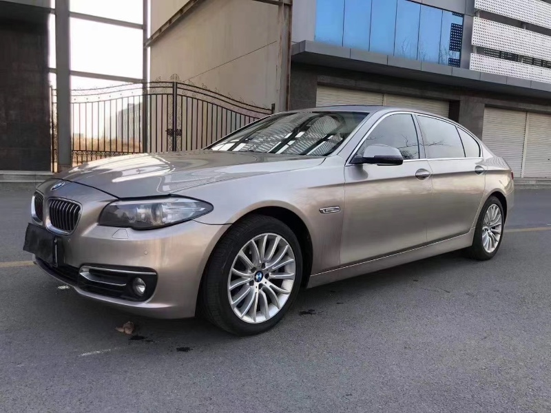 青岛16年宝马5系3