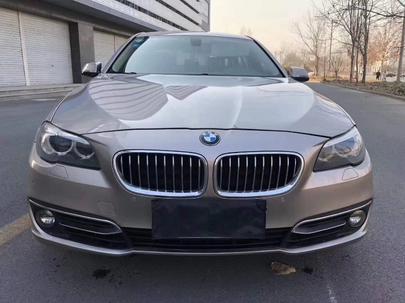 青岛16年宝马5系1