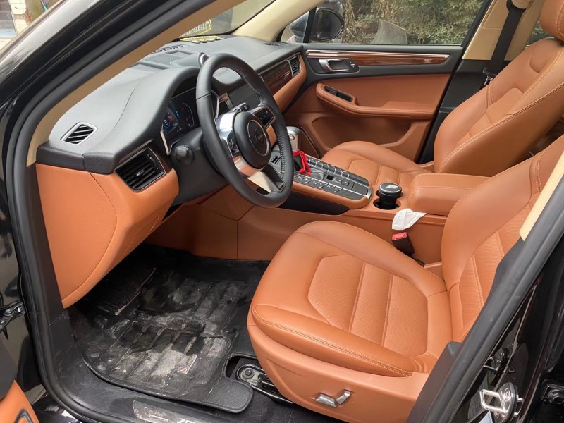 成都17年众泰SR96