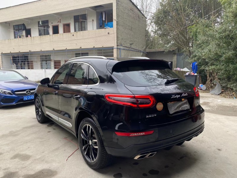 成都17年众泰SR93