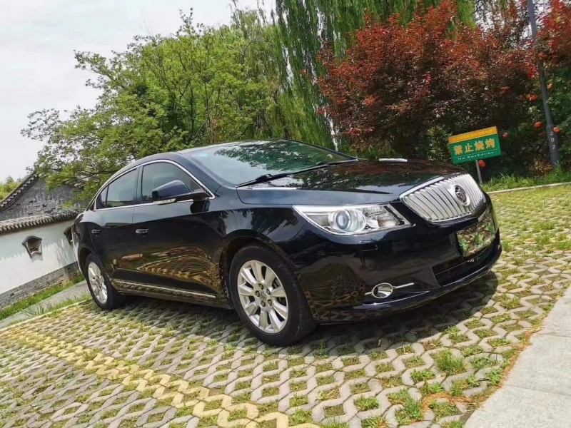 淄博12年别克君越2