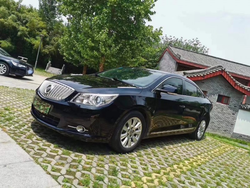 淄博12年别克君越3