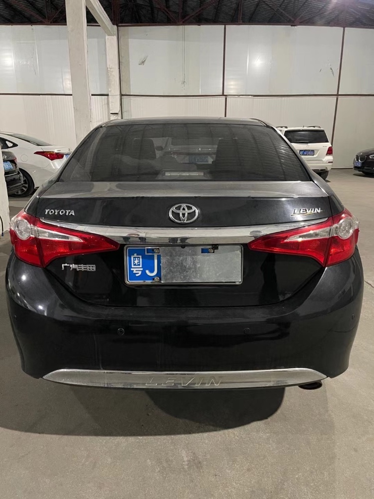 中山14年丰田雷凌2