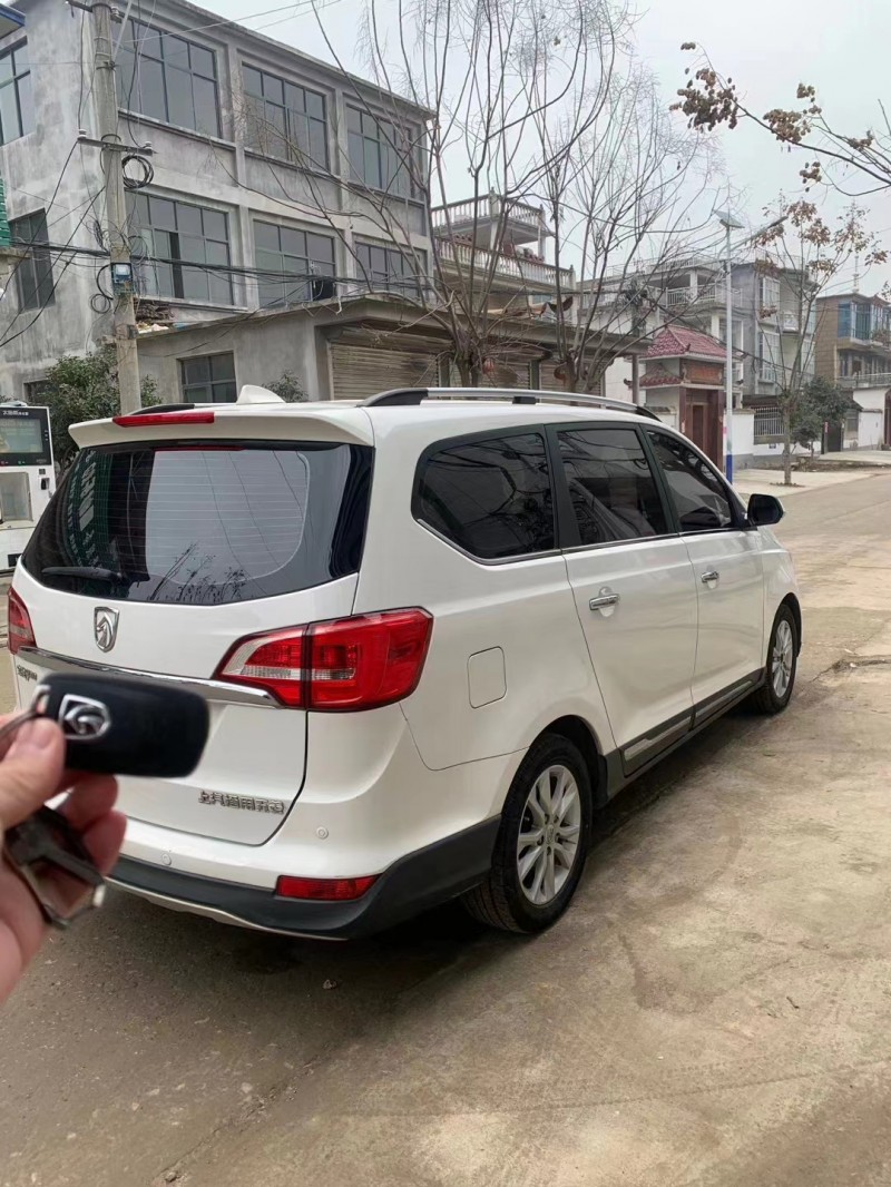 阜陽17年寶駿寶駿7303