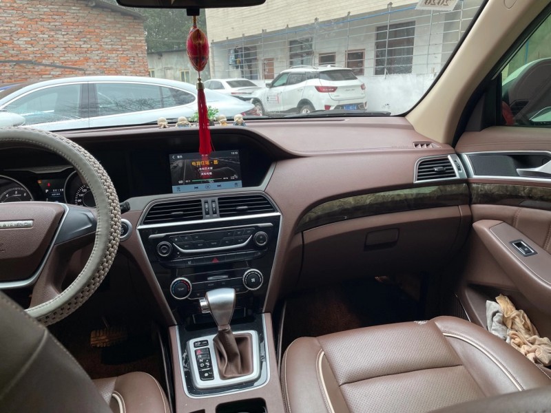 成都18年獵豹汽車CS105