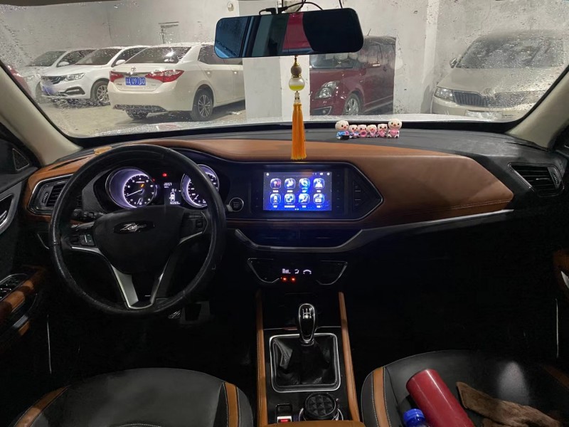 成都19年众泰T3005