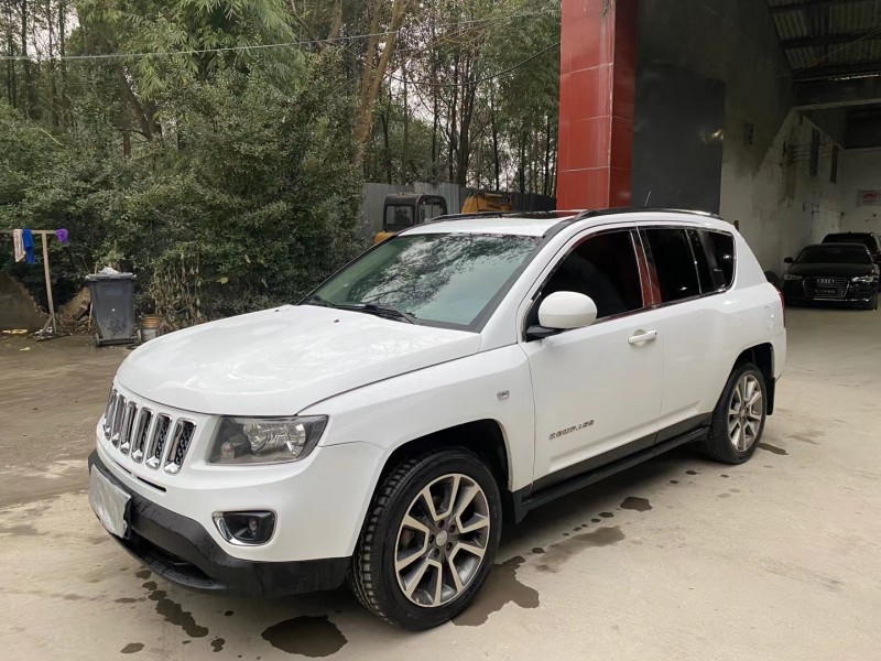 成都13年Jeep指南者2