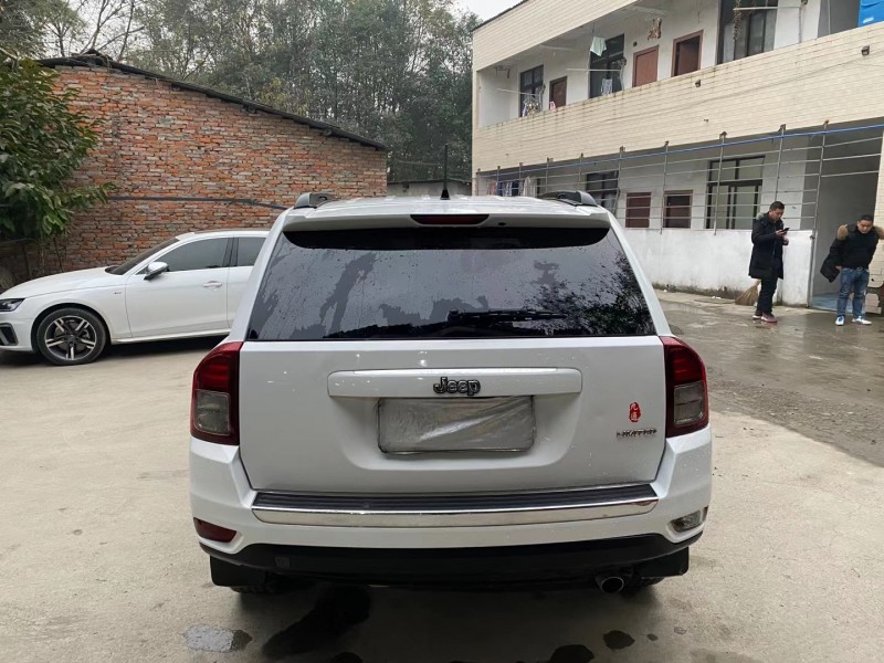 成都13年Jeep指南者9