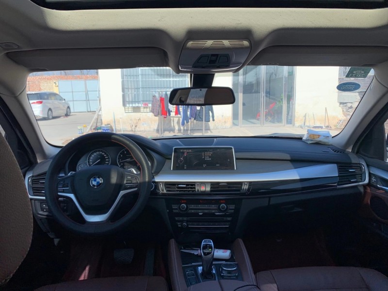 北京19年宝马X67