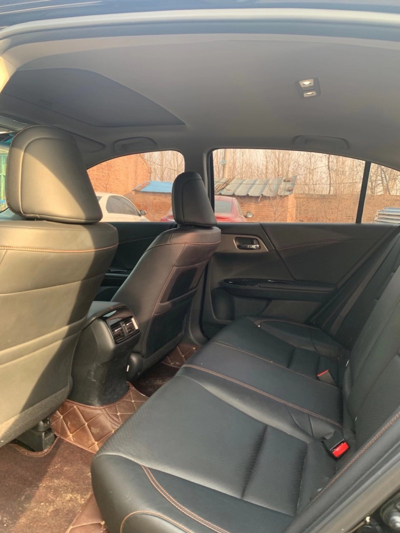 北京18年本田雅阁5