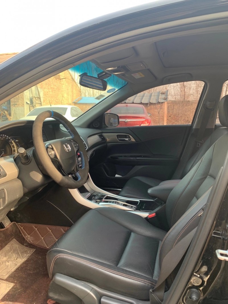 北京18年本田雅阁4