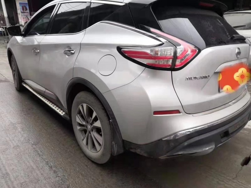 北京15年日产楼兰1