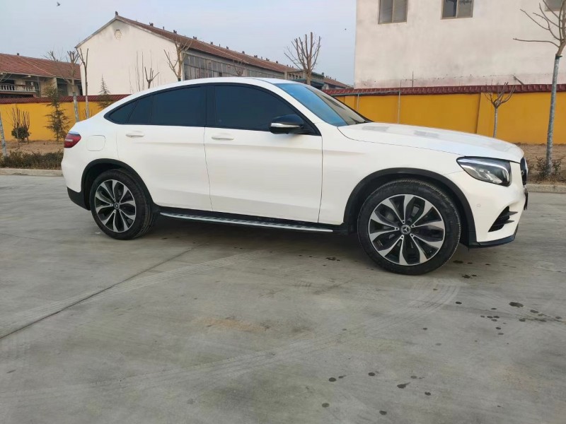 北京19年奔驰GLC2