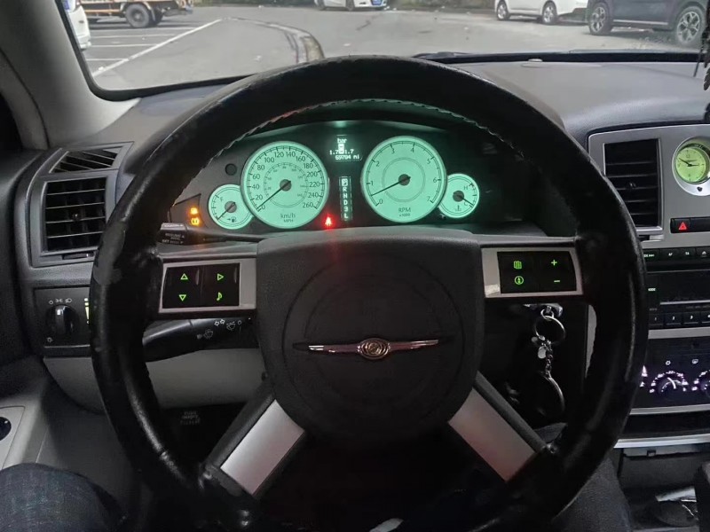 杭州07年克萊斯勒300C3