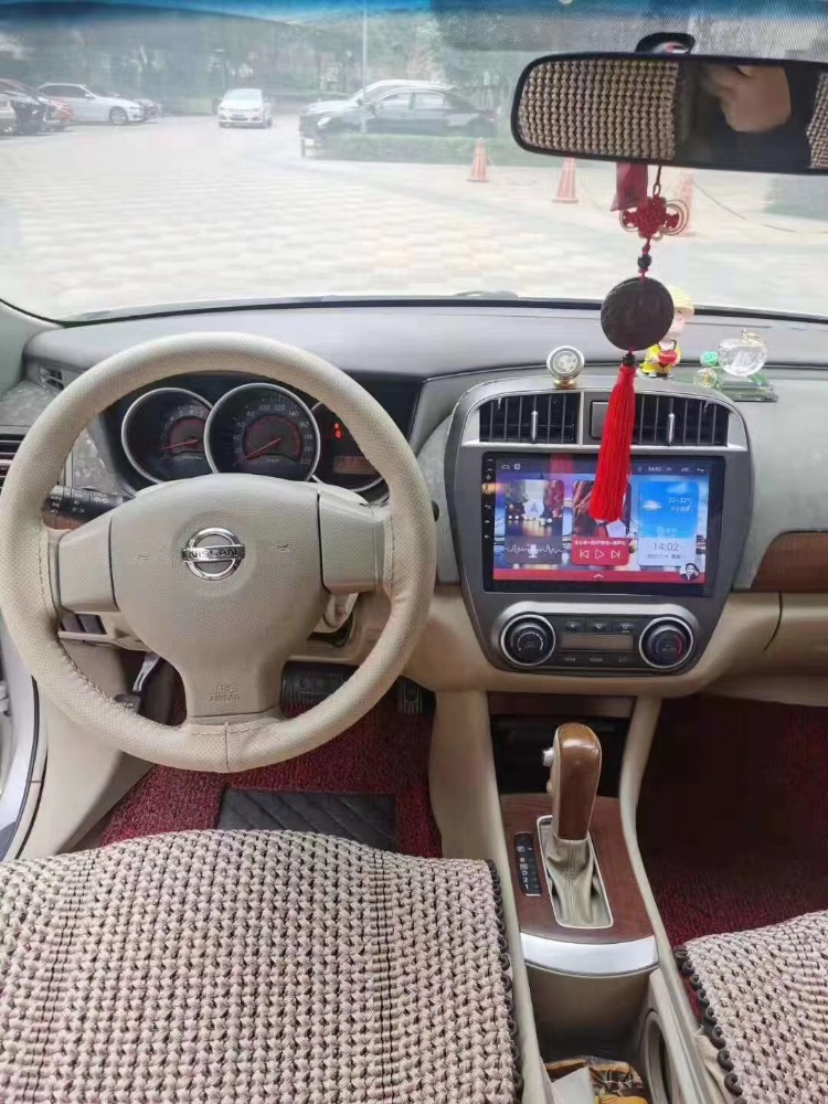 广州10年日产轩逸8