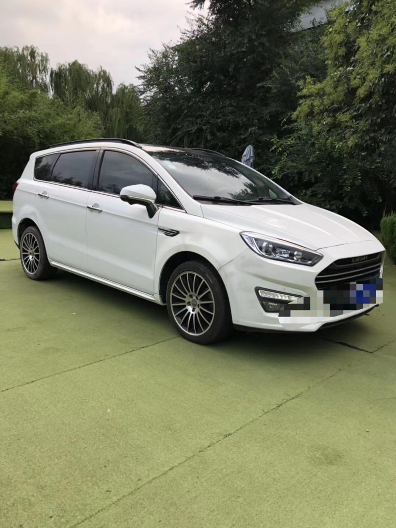 泰安18年力帆汽車軒朗3