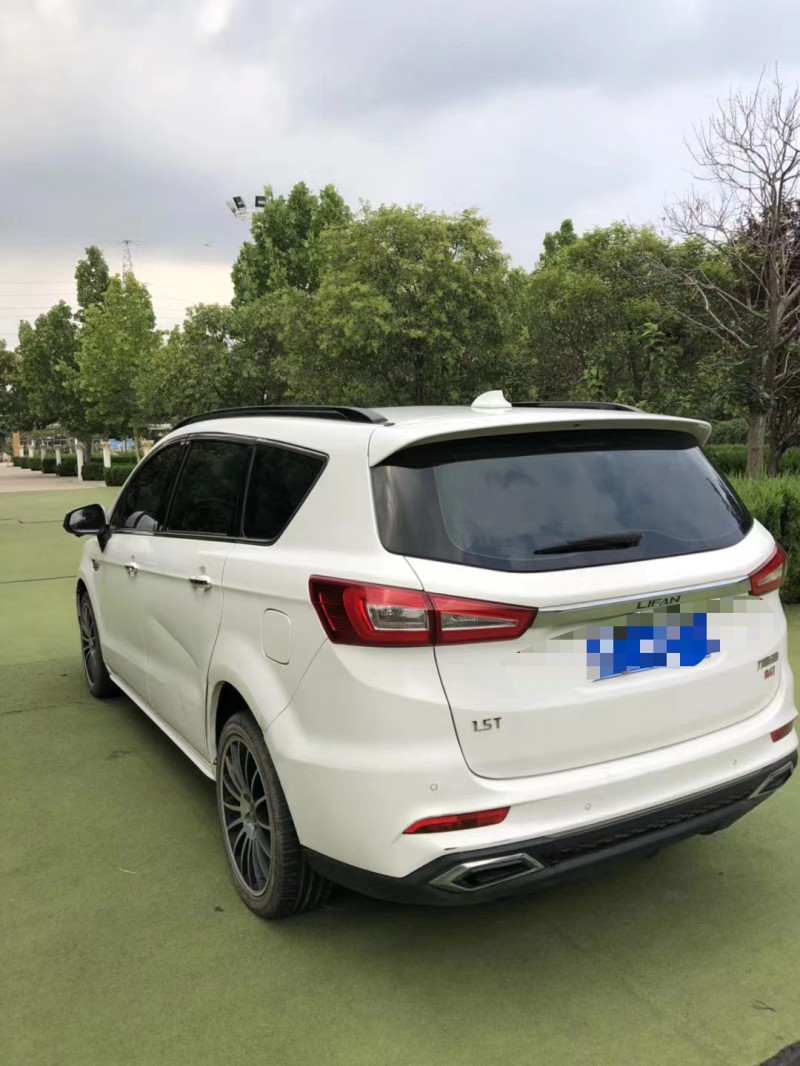 泰安18年力帆汽車軒朗6