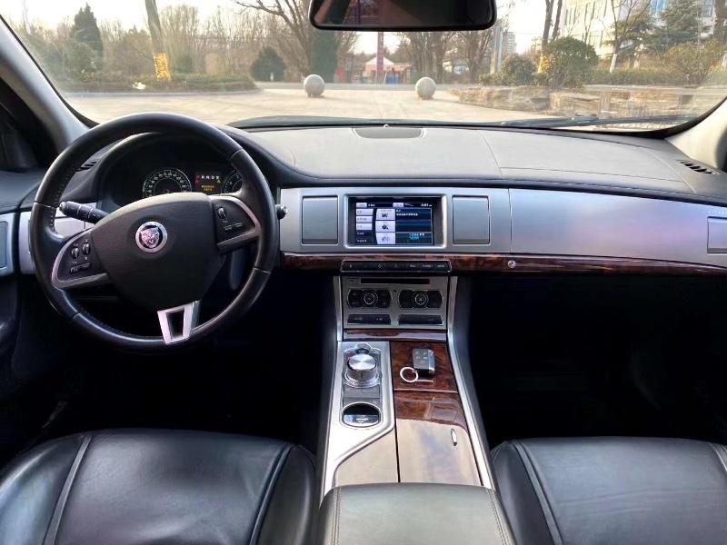 济南13年捷豹XF4