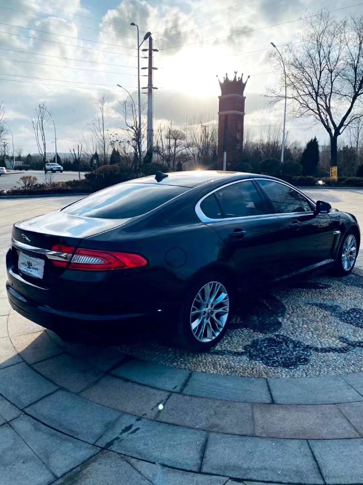 济南13年捷豹XF8