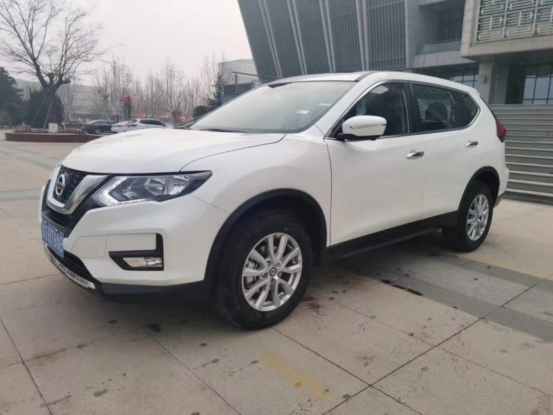 潍坊21年日产奇骏2