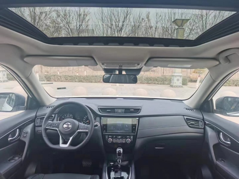 潍坊21年日产奇骏3