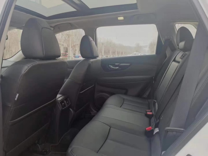 潍坊21年日产奇骏7