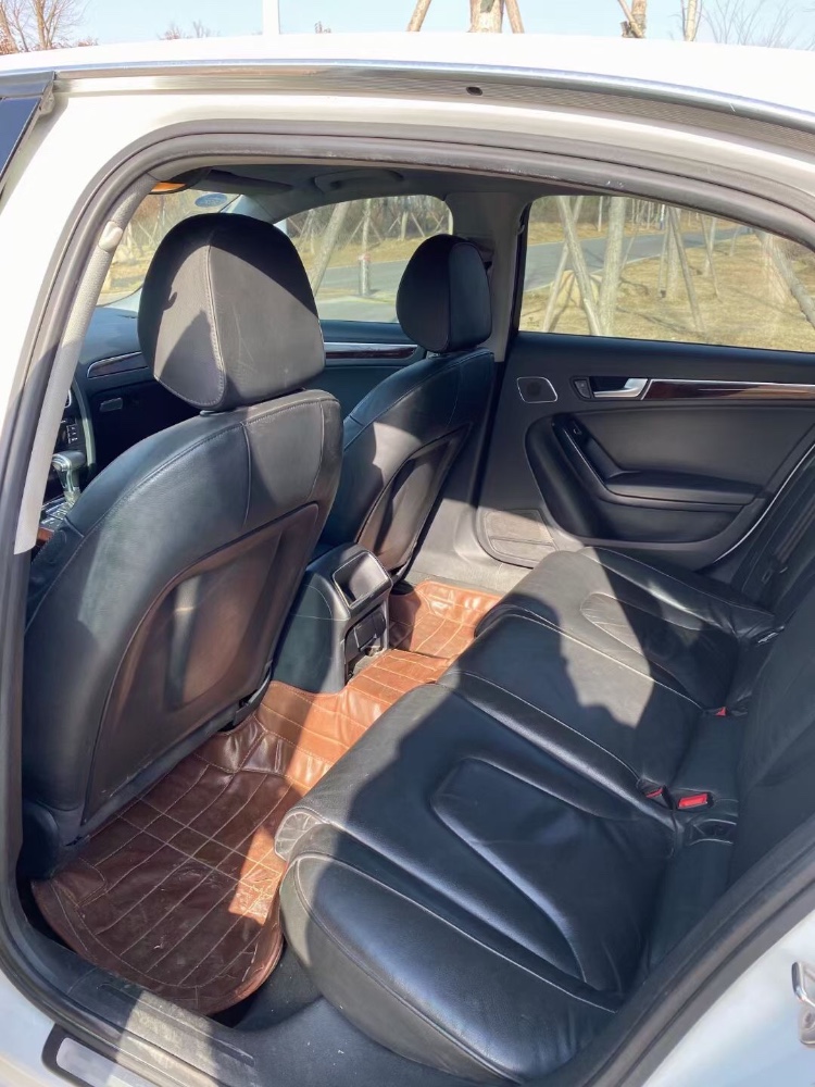 青岛13年奥迪A4L6