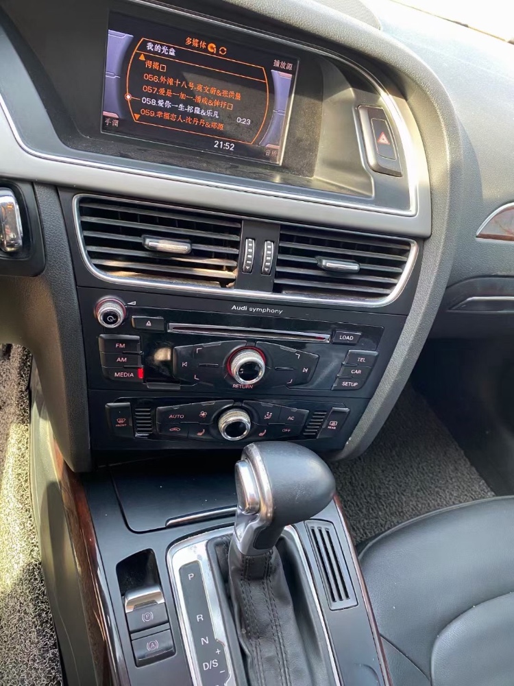 青岛13年奥迪A4L7