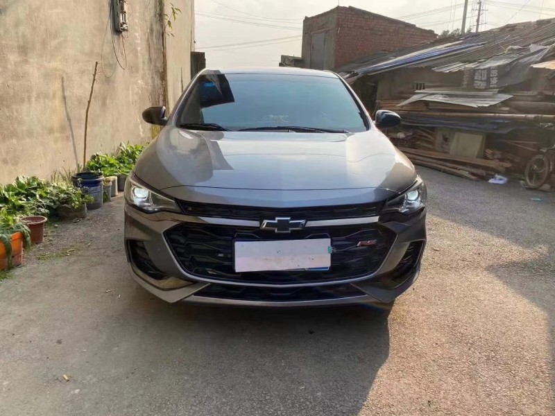 成都19年雪佛兰科鲁泽1