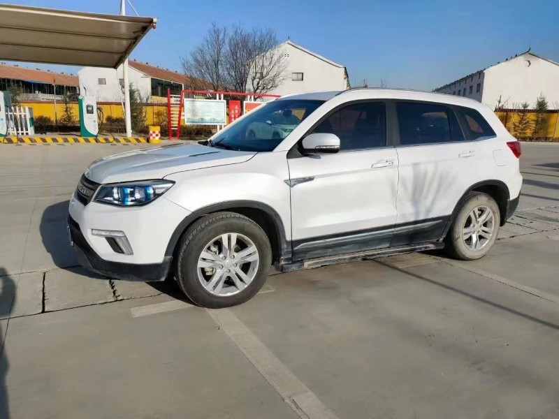 北京19年长安汽车长安CS752