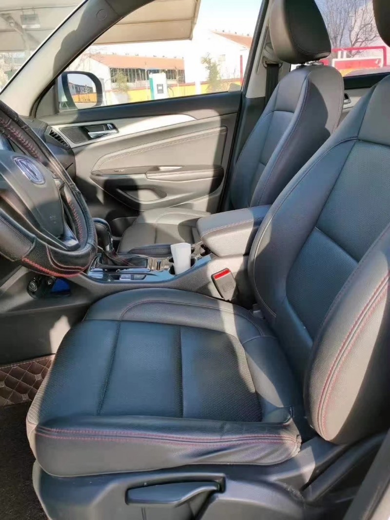 北京19年长安汽车长安CS754