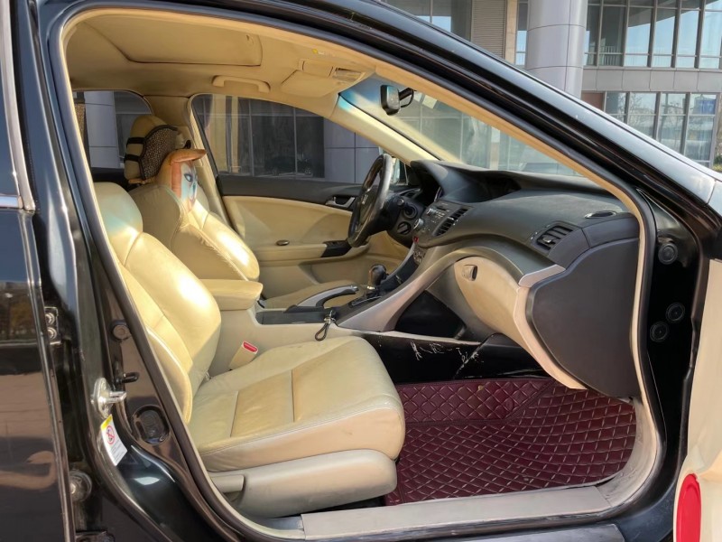 盐城11年本田思铂睿8