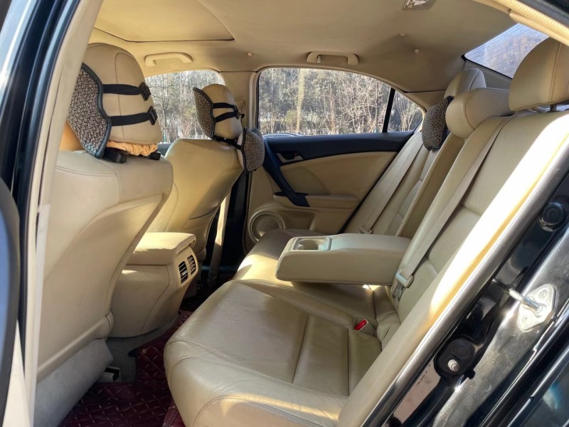 盐城11年本田思铂睿9