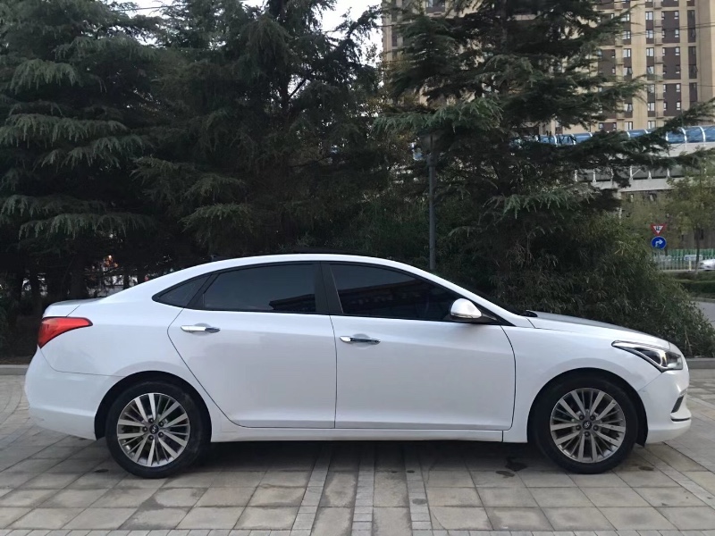 青岛18年现代名图3