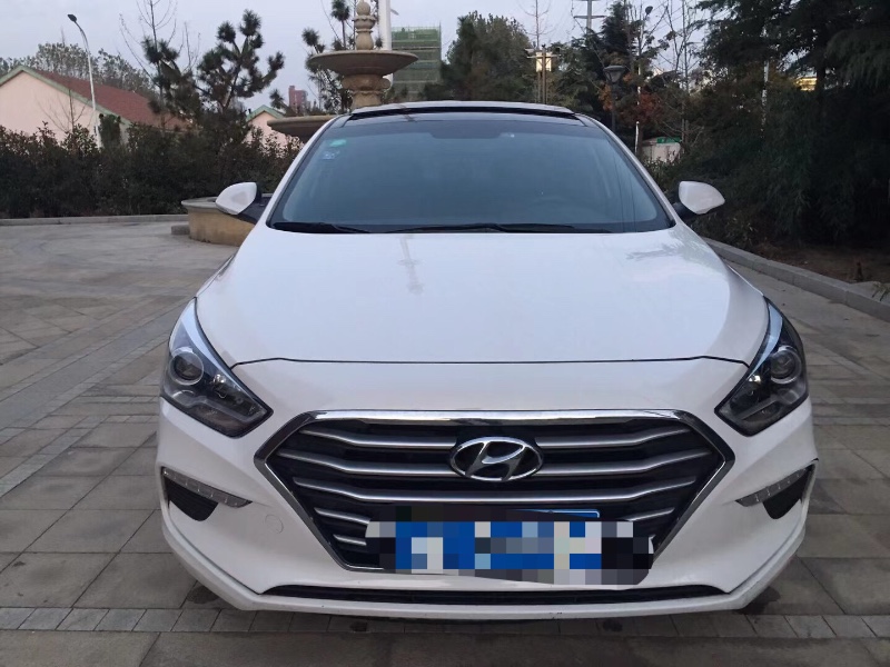 青岛18年现代名图1