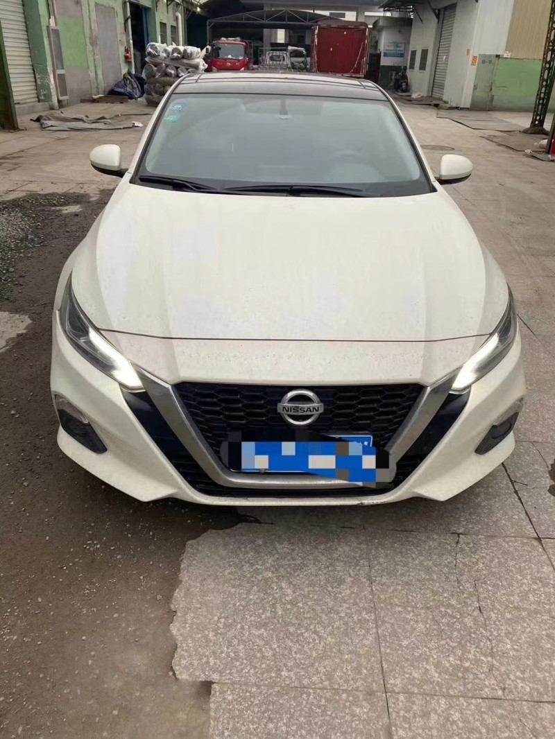 紹興20年日產天籟1