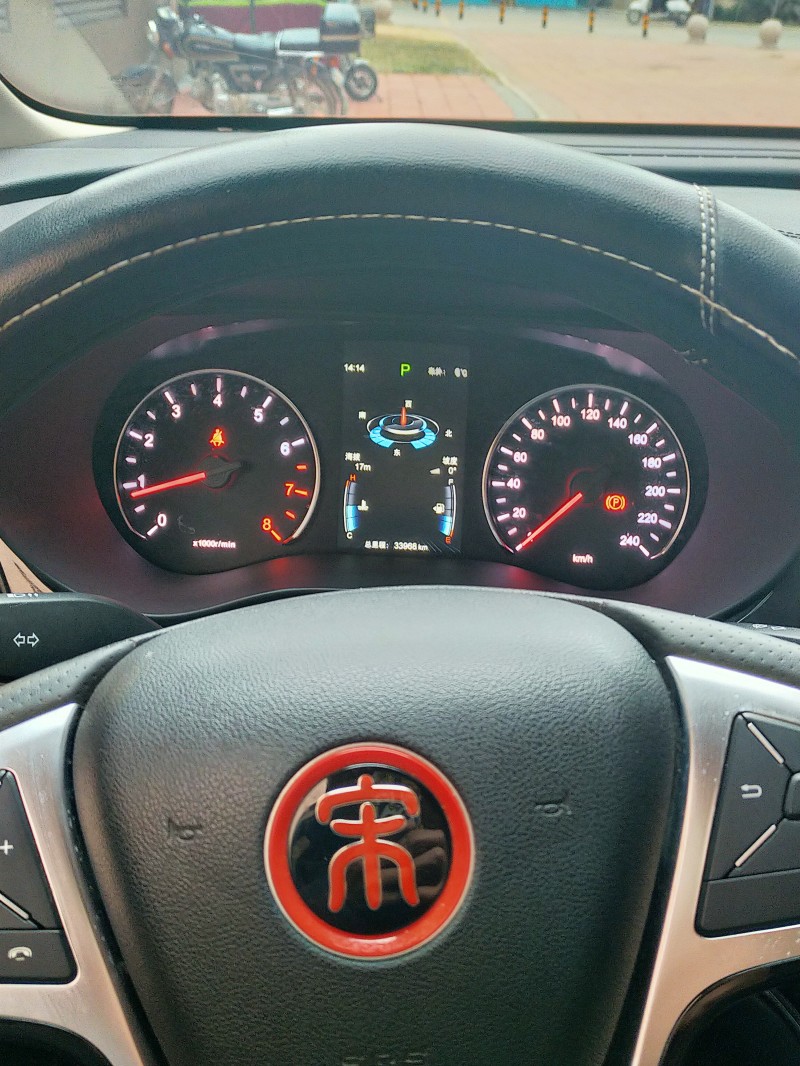 济南19年比亚迪宋MAX6