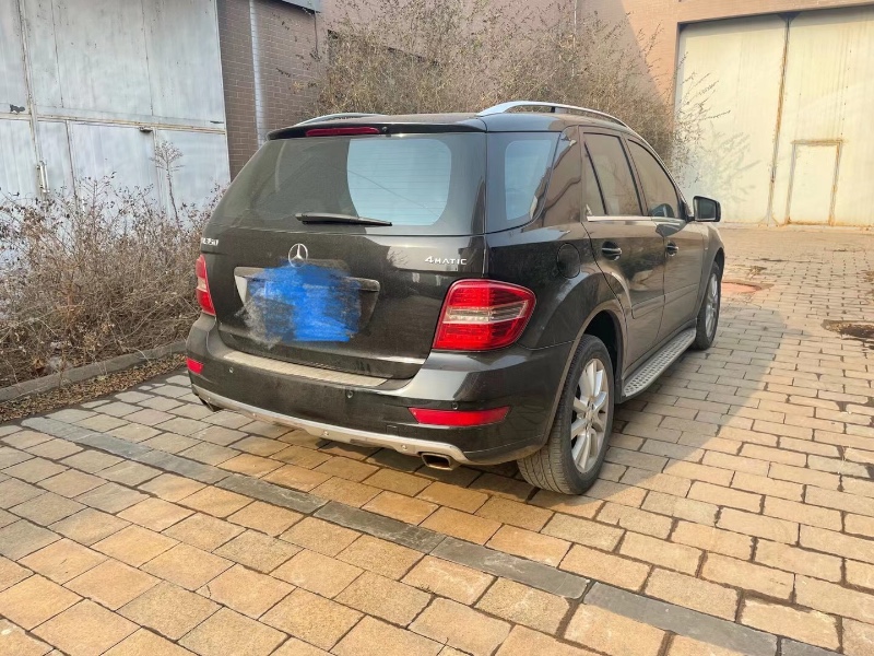 潍坊11年奔驰ML6