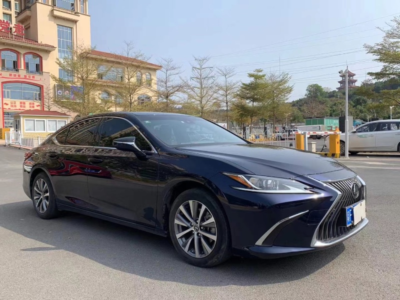 广州19年雷克萨斯ES6