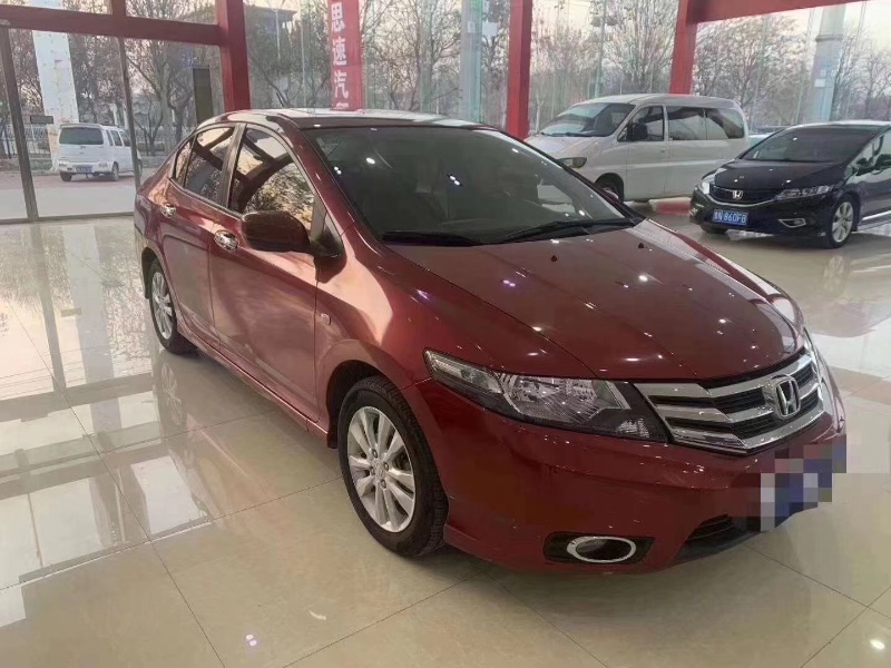 青岛14年本田锋范3